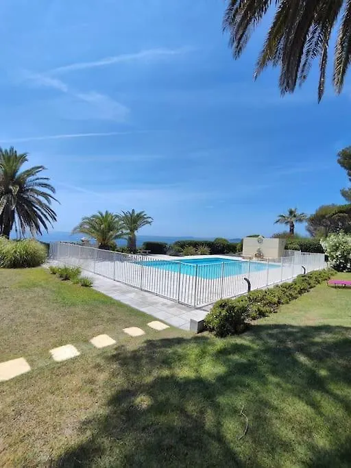 Saint-Raphaël Studio Jardin Piscine Climatisatisation Acces Plage